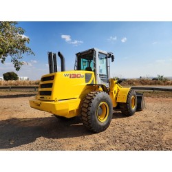 Pá carregadeira w 130 New holland