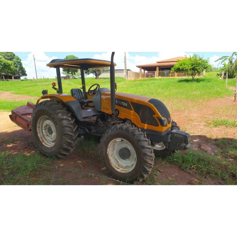 Trator Valtra A850R com redutor