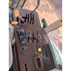 Trator John Deere 6100