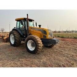 Trator Valtra bh 205i