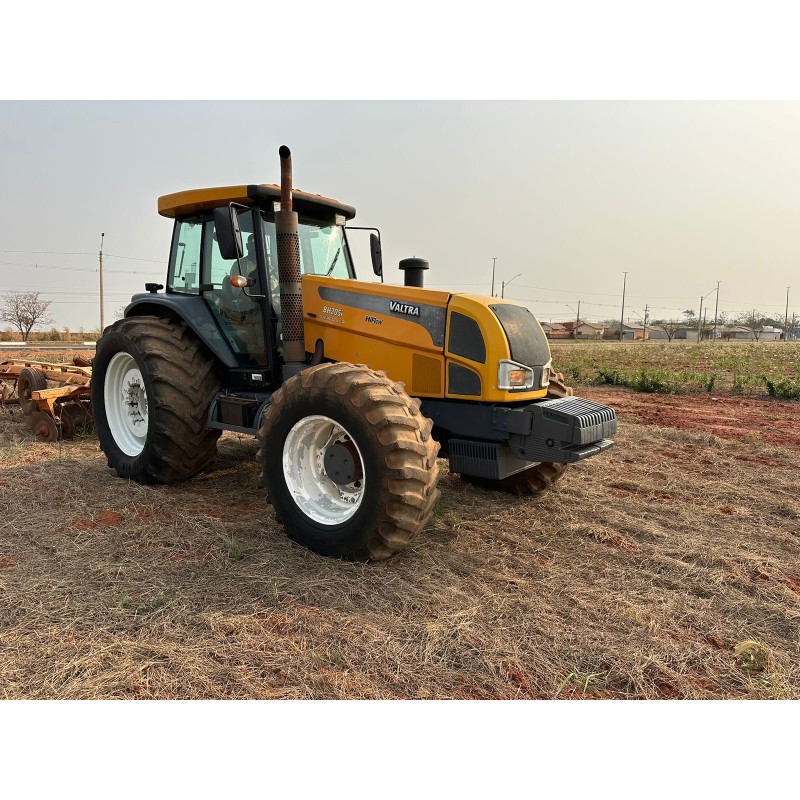 Trator Valtra bh 205i