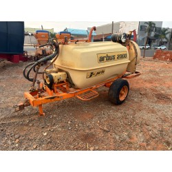Pulverizador arbus 2000