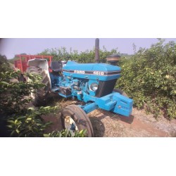 Trator Ford 4610 ano 85