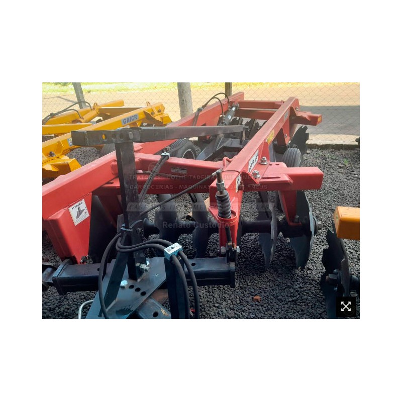GRADE ARADORA 26 DISCOS 2021