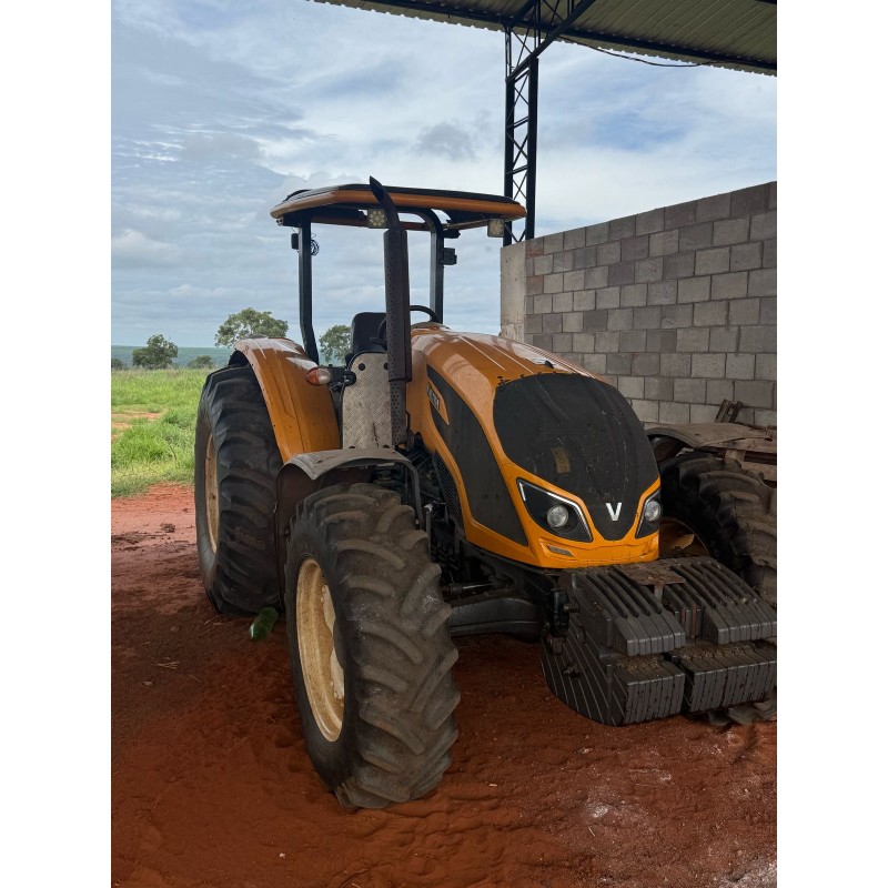 Trator Valtra A114 ano 2018
