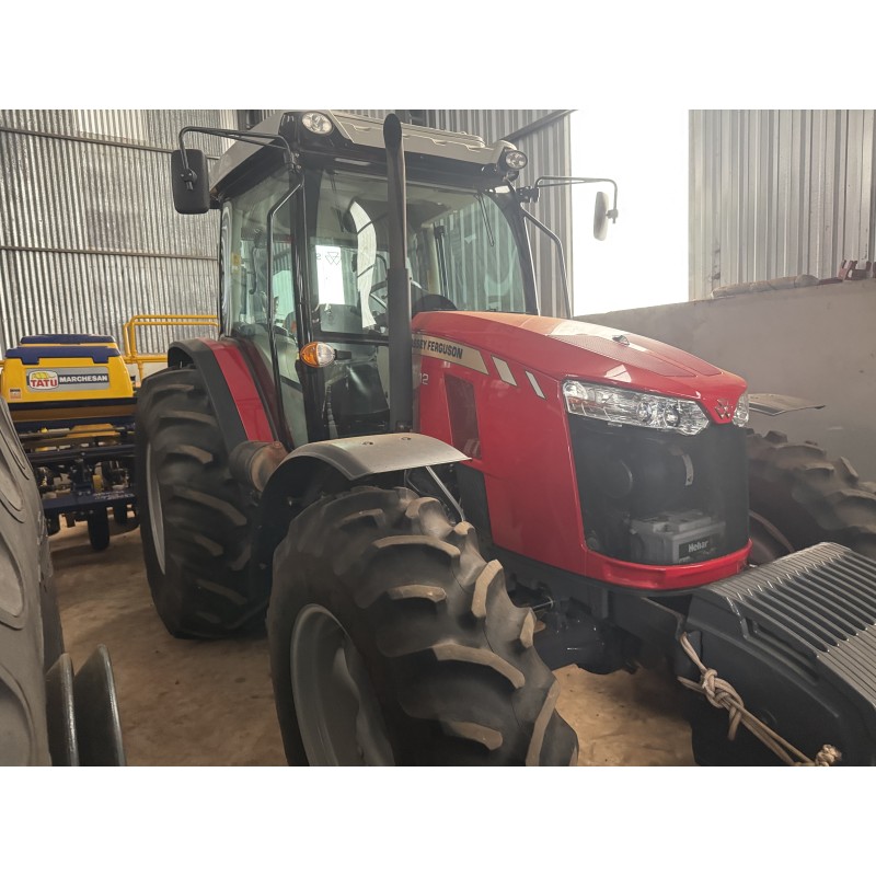 Trator Massey Ferguson 6712