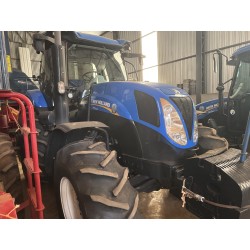 Trator New Holland t7. 205