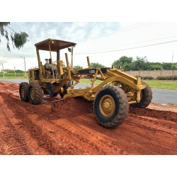 Moto niveladora caterpillar