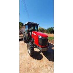 Trator Massey Ferguson  3307 ano 2022 com gabini original com  Redutor único dono  Valor 240 mil