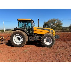 Trator bh 180