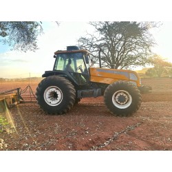 Trator bh 165