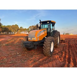 Trator bh 180
