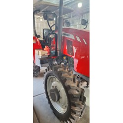 Trator 4707 agrícola