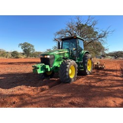 Trator 7715