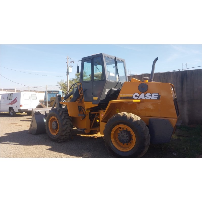 Pá carregadeira case W 20b